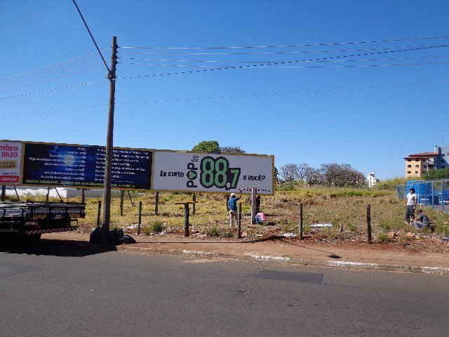 Terreno / Padrão em São Carlos 