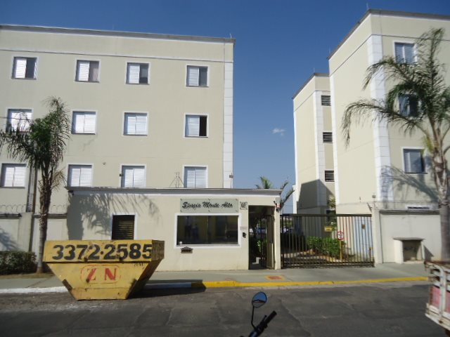 Apartamento / Padrão em São Carlos 
