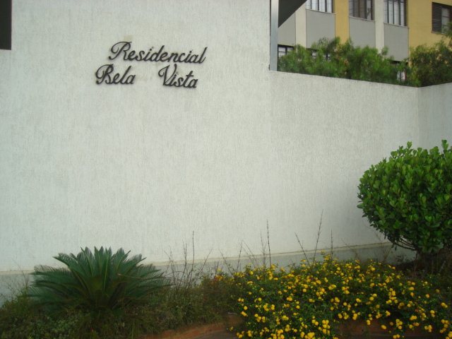Apartamento / Padrão em São Carlos 