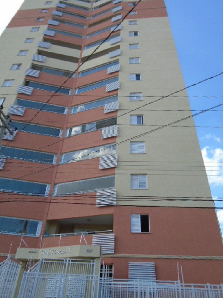 Apartamento / Padrão em São Carlos 