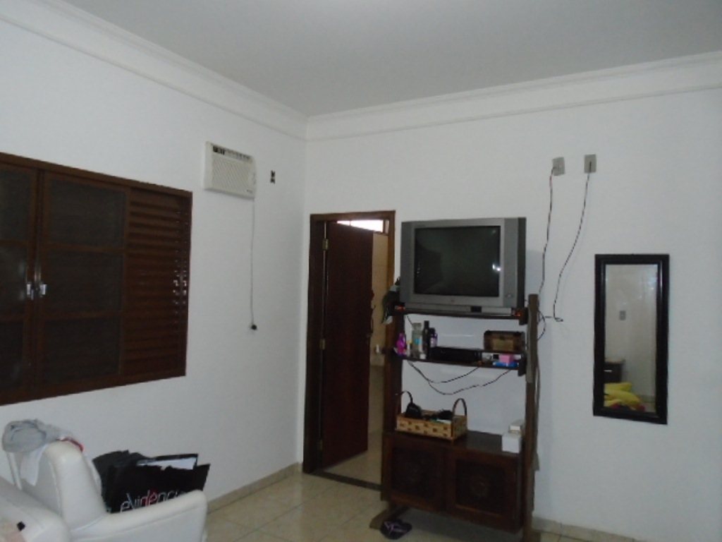Alugar Casa / Padrão em São Carlos R$ 3.889,00 - Foto 10