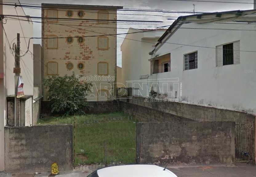 Alugar Apartamento / Kitnet em São Carlos R$ 367,00 - Foto 1