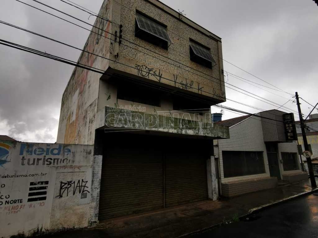 Casa / Sobrado em Araraquara Alugar por R$1.000,00
