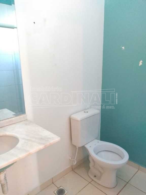 Alugar Casa / Condomínio em São Carlos R$ 1.112,00 - Foto 7