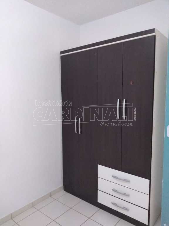 Alugar Casa / Condomínio em São Carlos R$ 1.112,00 - Foto 8