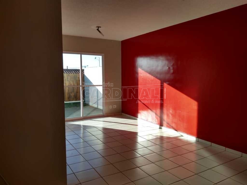 Alugar Casa / Condomínio em São Carlos R$ 1.112,00 - Foto 10