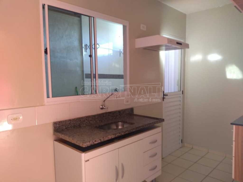 Alugar Casa / Condomínio em São Carlos R$ 1.112,00 - Foto 14