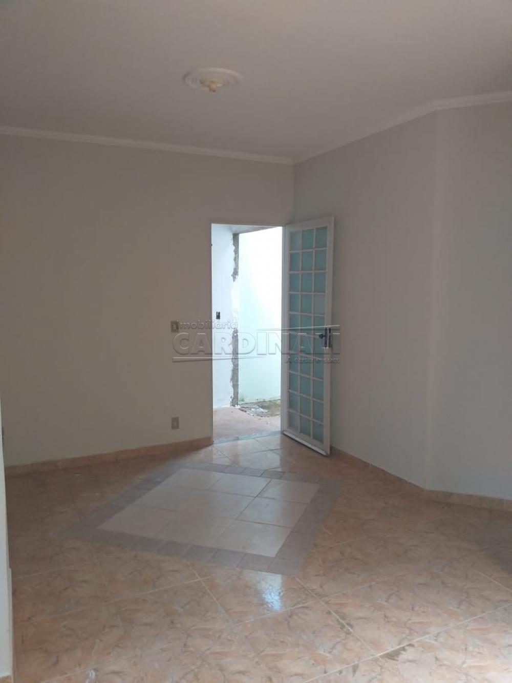 Alugar Casa / Padrão em São Carlos R$ 1.000,00 - Foto 6