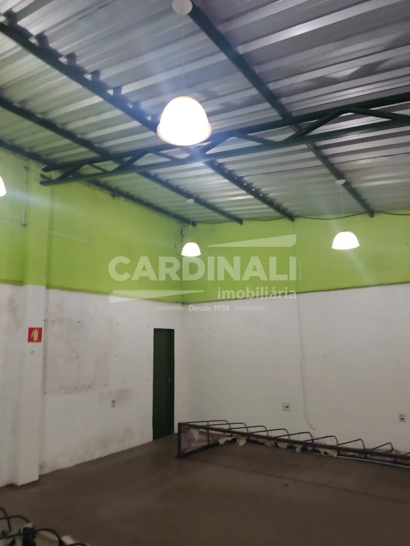 Comprar Comercial / Galpão em Araraquara R$ 350.000,00 - Foto 13