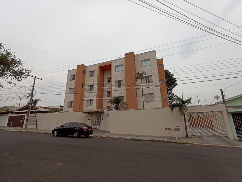 Alugar Apartamento / Padrão em São Carlos R$ 779,00 - Foto 1
