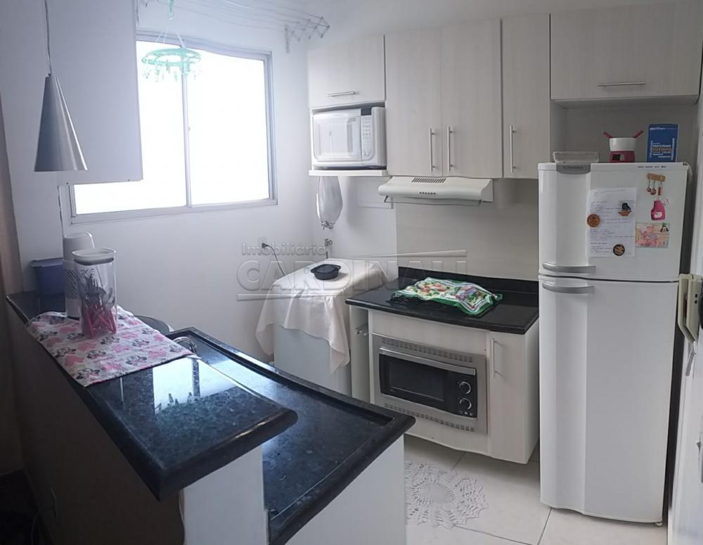 Comprar Apartamento / Padrão em Araraquara R$ 165.000,00 - Foto 3