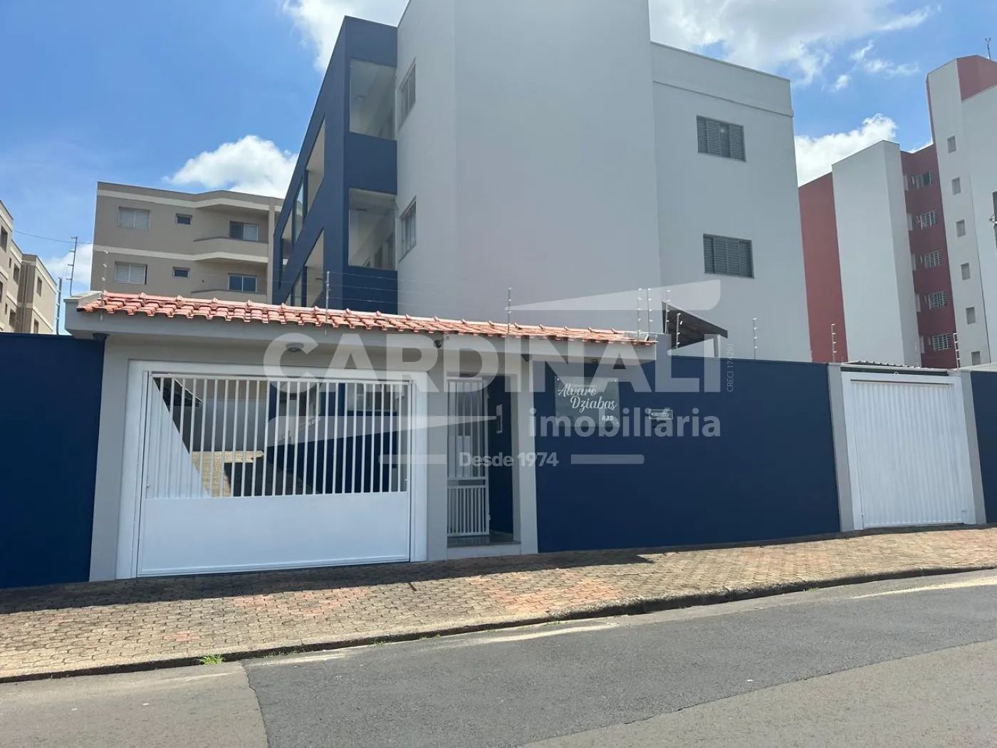 Apartamento / Padrão em São Carlos 