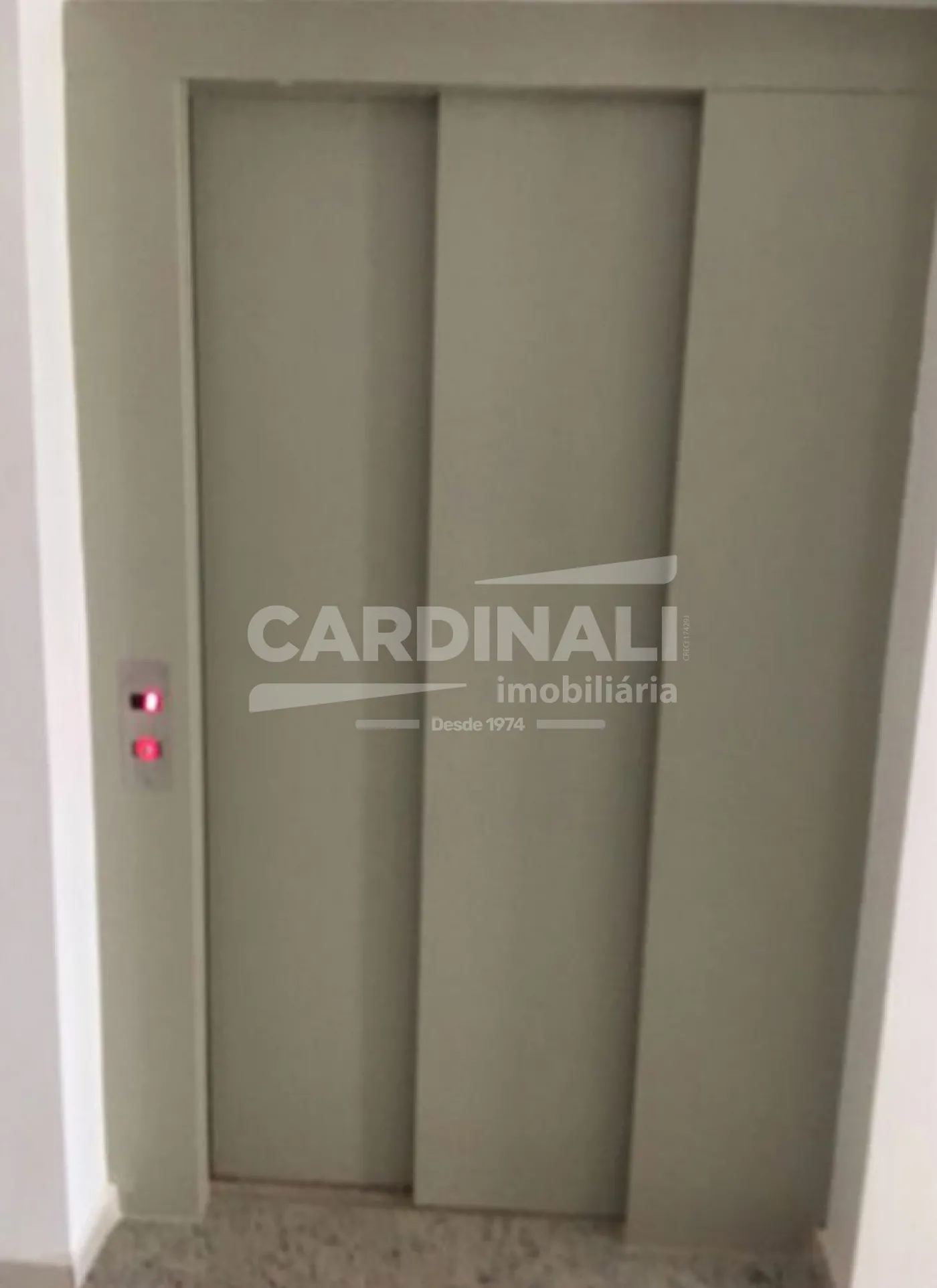 Comprar Apartamento / Padrão em Araraquara R$ 390.000,00 - Foto 2