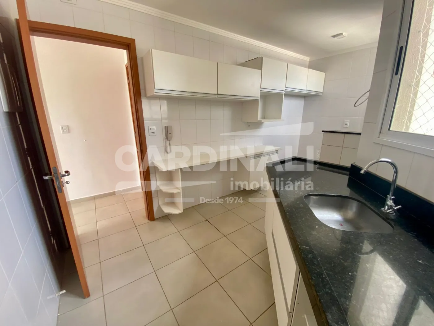 Comprar Apartamento / Padrão em Araraquara R$ 390.000,00 - Foto 4