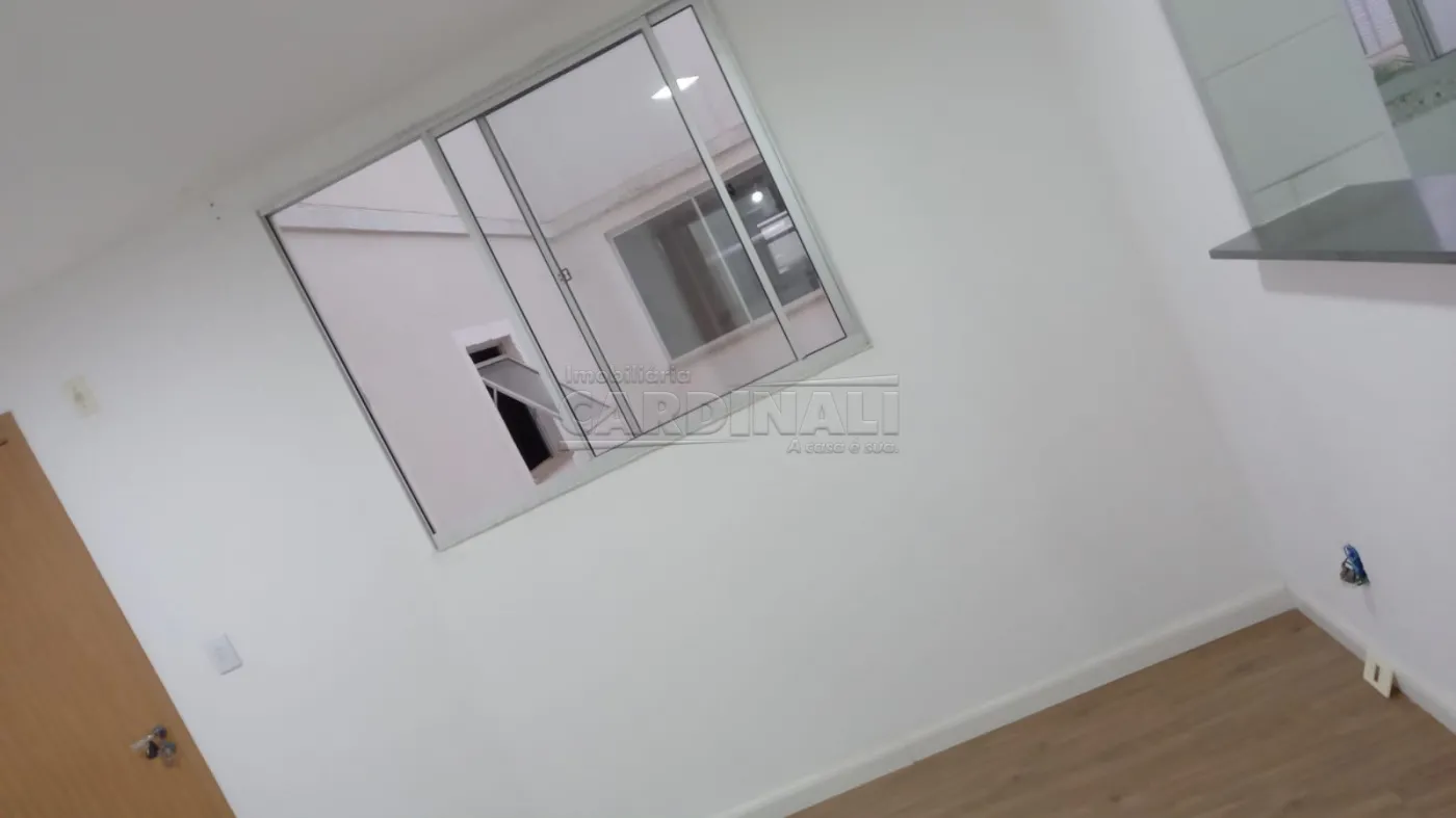 Alugar Apartamento / Padrão em São Carlos R$ 945,00 - Foto 3