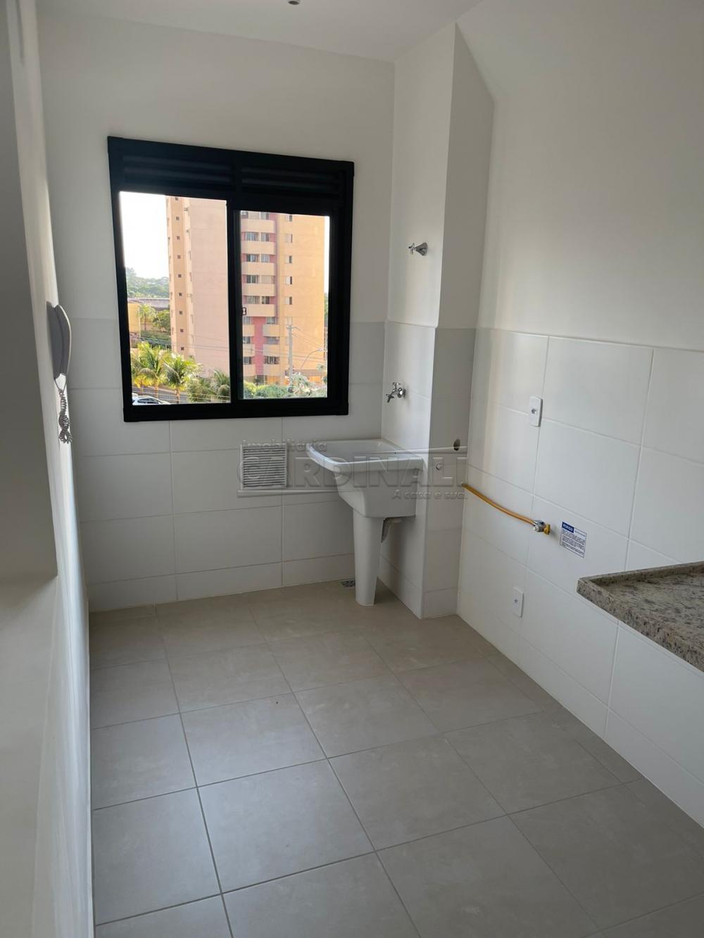 Alugar Apartamento / Padrão em Araraquara R$ 1.000,00 - Foto 1