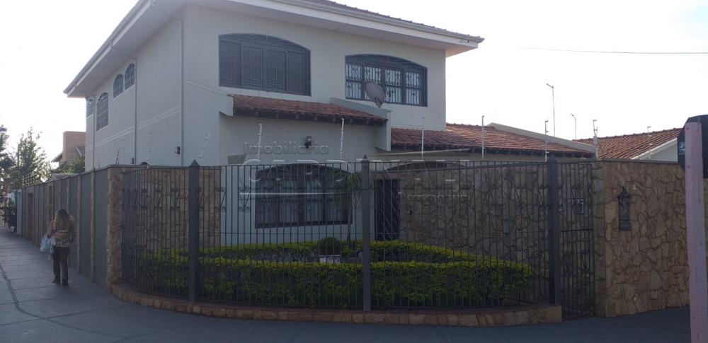 Casa / Padrão em Araraquara Alugar por R$4.500,00