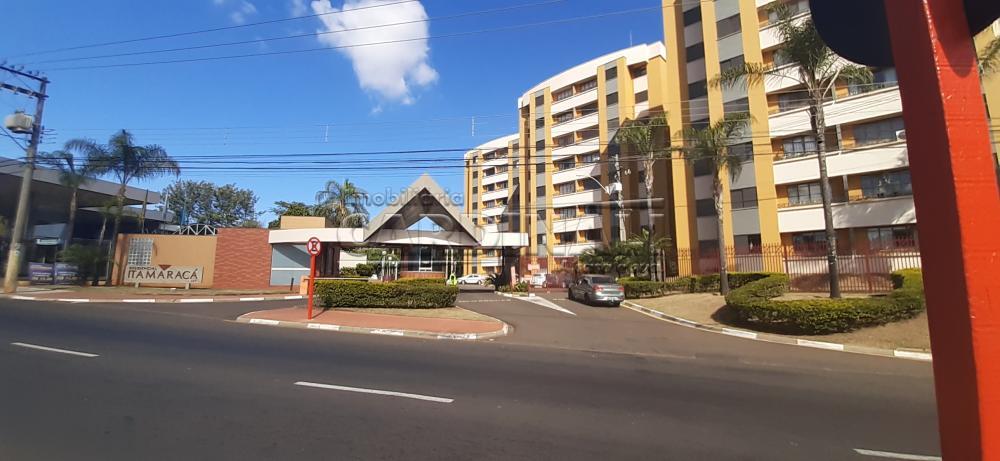 Apartamento / Padrão em São Carlos Alugar por R$1.350,00