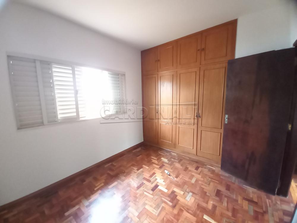 Alugar Casa / Padrão em São Carlos R$ 1.600,00 - Foto 4