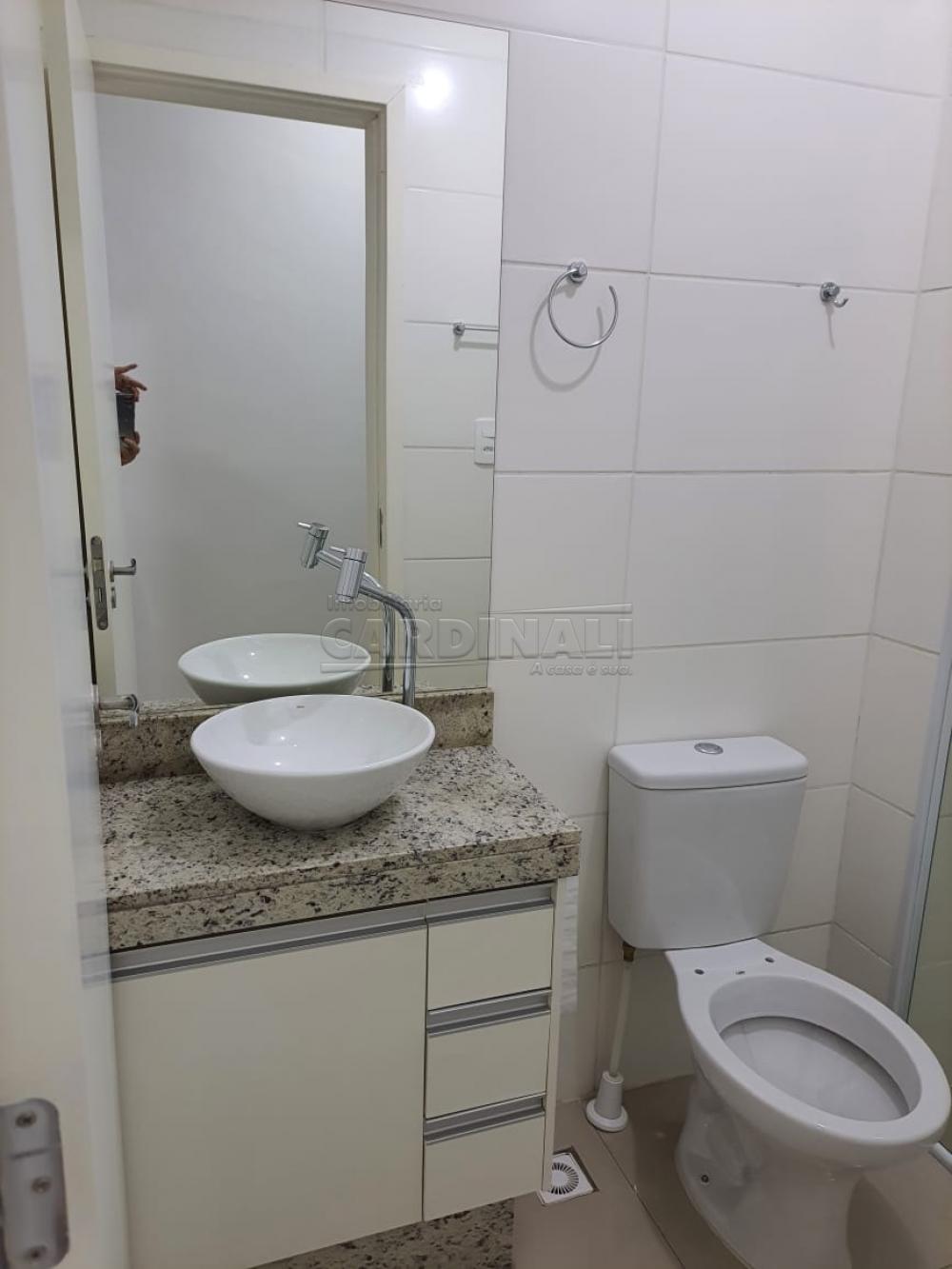 Alugar Apartamento / Padrão em São Carlos R$ 1.500,00 - Foto 11