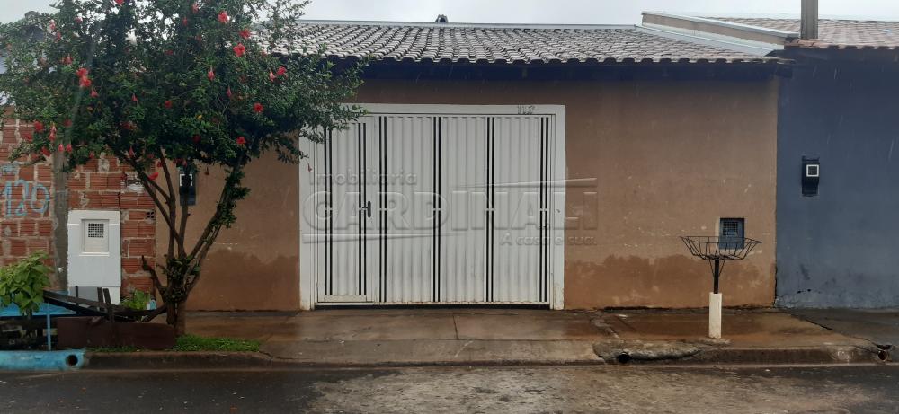 Alugar Casa / Padrão em São Carlos R$ 667,00 - Foto 1