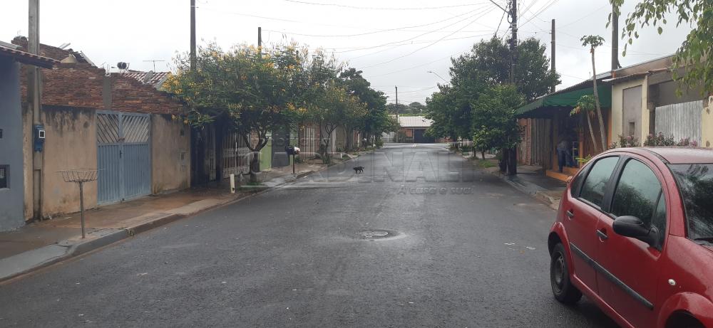 Alugar Casa / Padrão em São Carlos R$ 667,00 - Foto 2