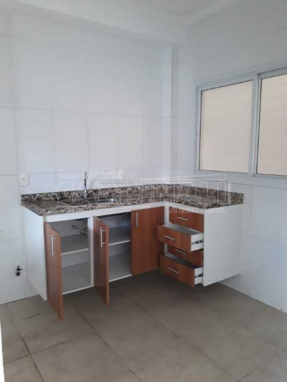 Alugar Apartamento / Padrão em São Carlos R$ 1.300,00 - Foto 6