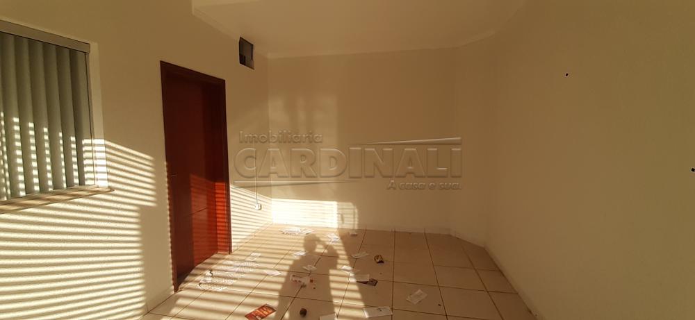 Alugar Casa / Sobrado em São Carlos R$ 2.223,00 - Foto 4
