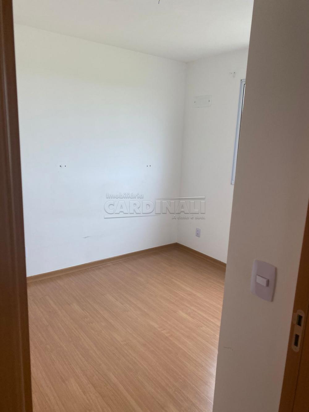 Comprar Apartamento / Padrão em São Carlos R$ 150.000,00 - Foto 11