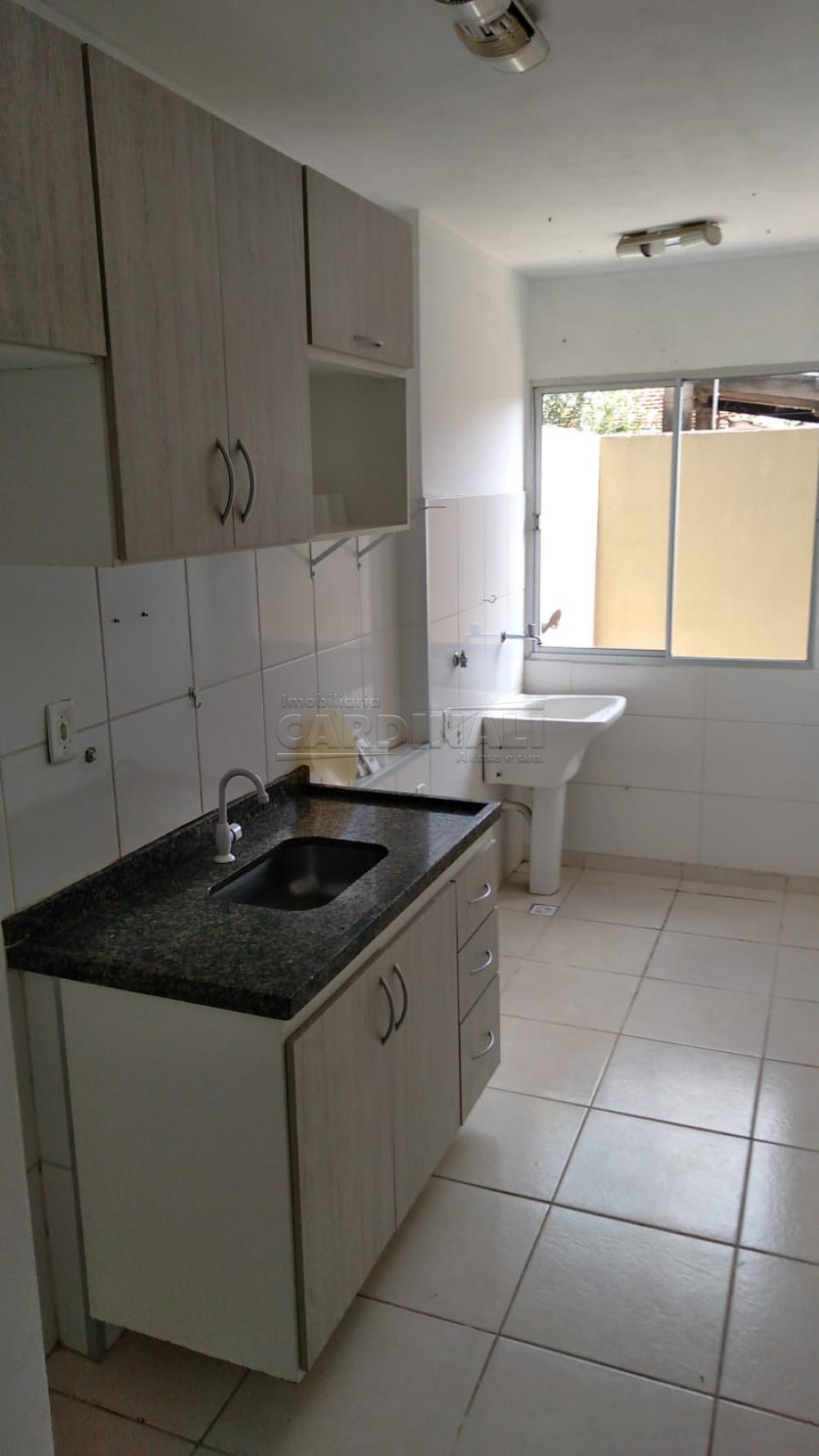 Comprar Apartamento / Padrão em São Carlos R$ 160.000,00 - Foto 3