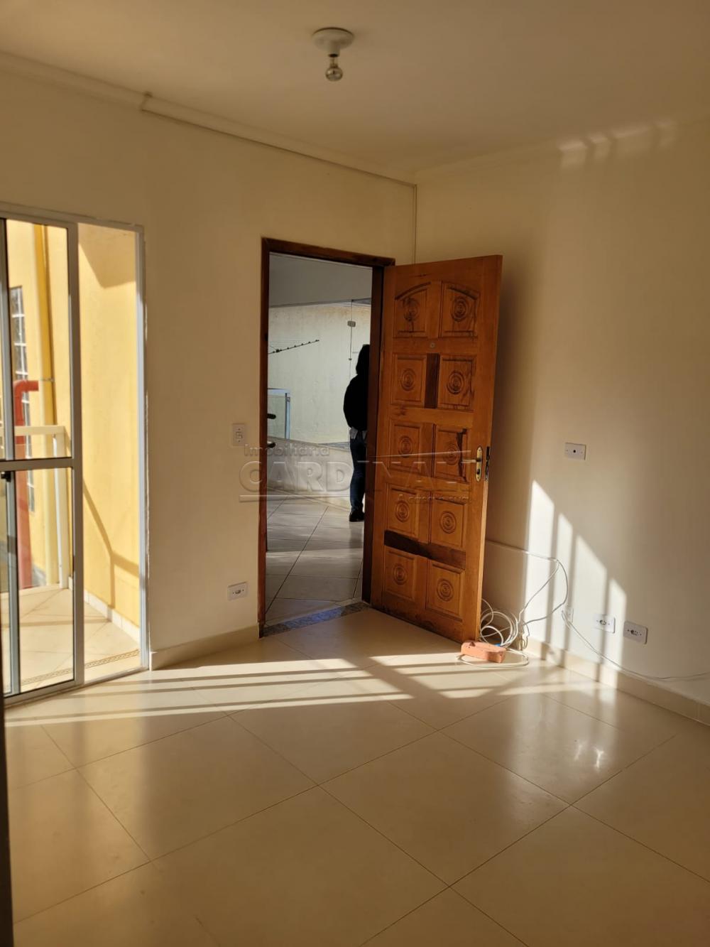 Apartamento / Padrão em São Carlos , Comprar por R$160.000,00