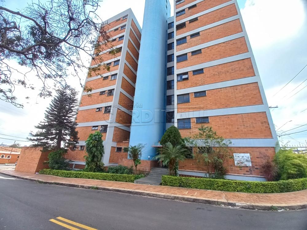 Apartamento / Padrão em São Carlos 