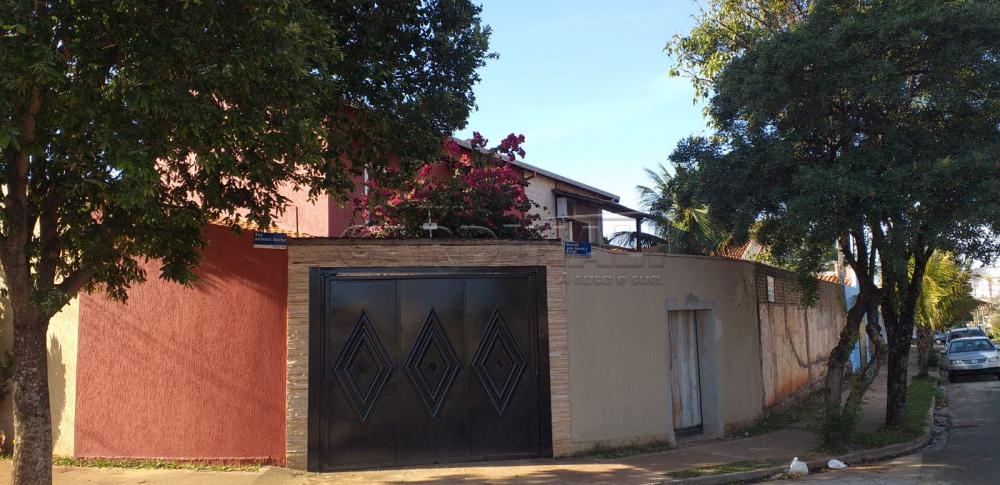 Alugar Casa / Sobrado em Araraquara R$ 2.500,00 - Foto 1