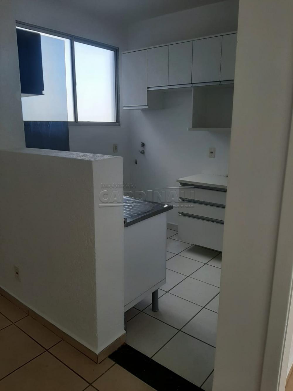Alugar Apartamento / Padrão em Araraquara R$ 700,00 - Foto 5