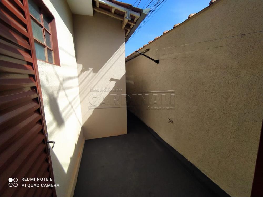 CORREDOR LATERAL Alugar Casa / Padrão em Araraquara R$ 1.600,00 - Foto 14