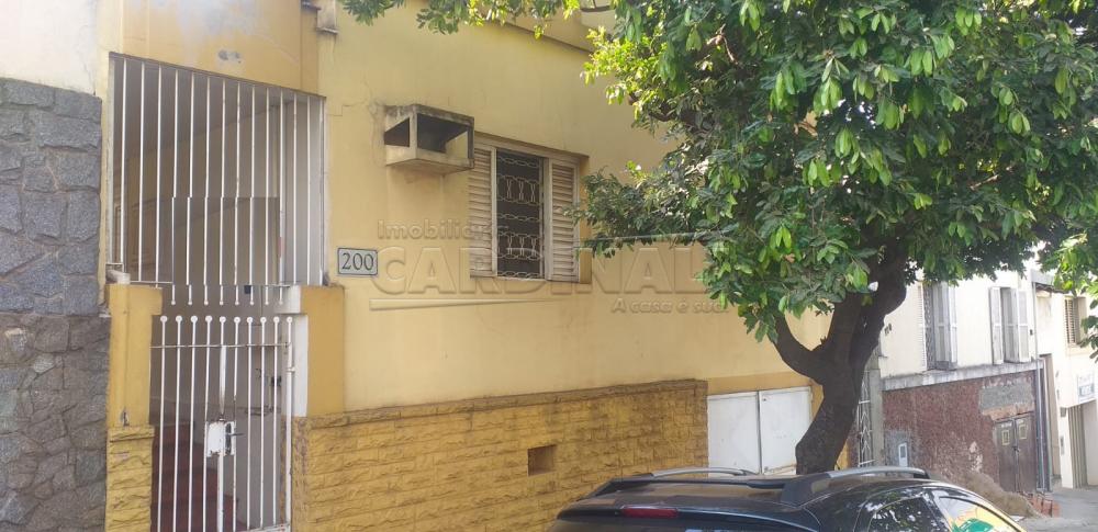Casa / Padrão em Araraquara Alugar por R$1.100,00