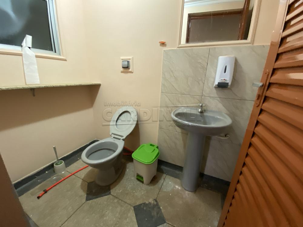 Alugar Comercial / Salão em São Carlos R$ 2.000,00 - Foto 3