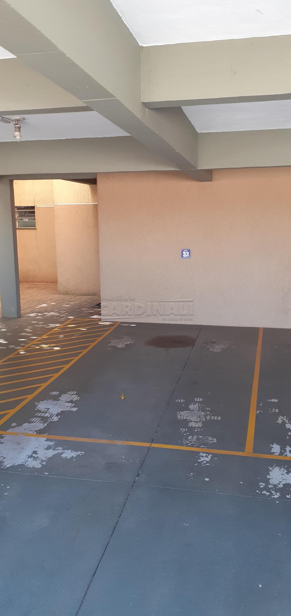 Alugar Apartamento / Padrão em São Carlos R$ 1.000,00 - Foto 17