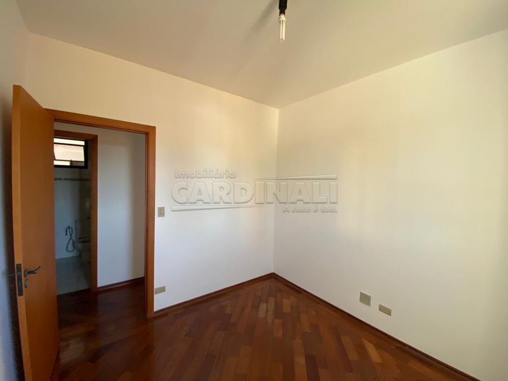 Alugar Apartamento / Padrão em São Carlos R$ 1.556,00 - Foto 4
