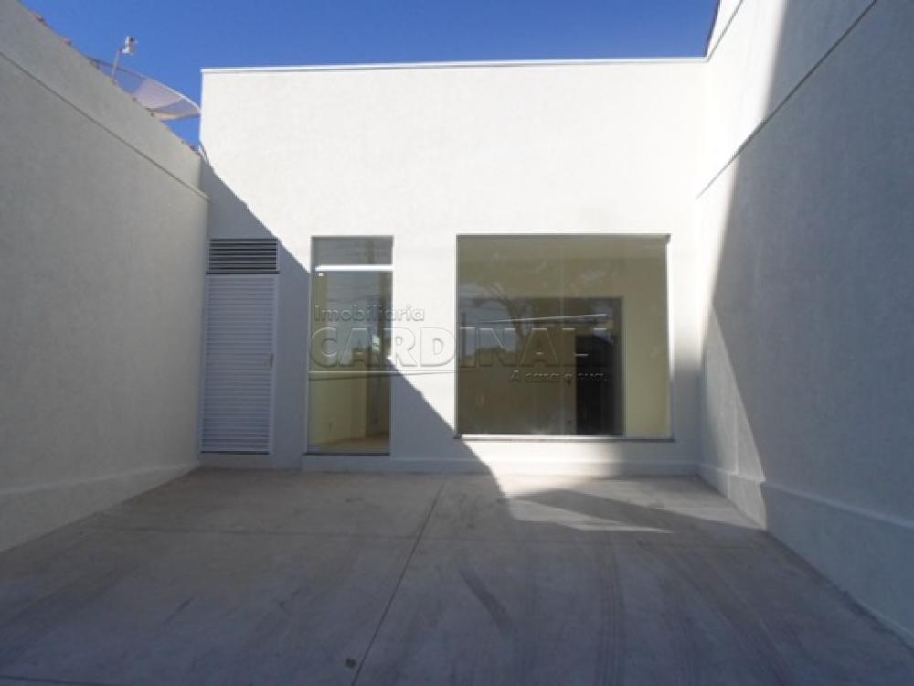 Alugar Comercial / Salão em São Carlos R$ 2.600,00 - Foto 1