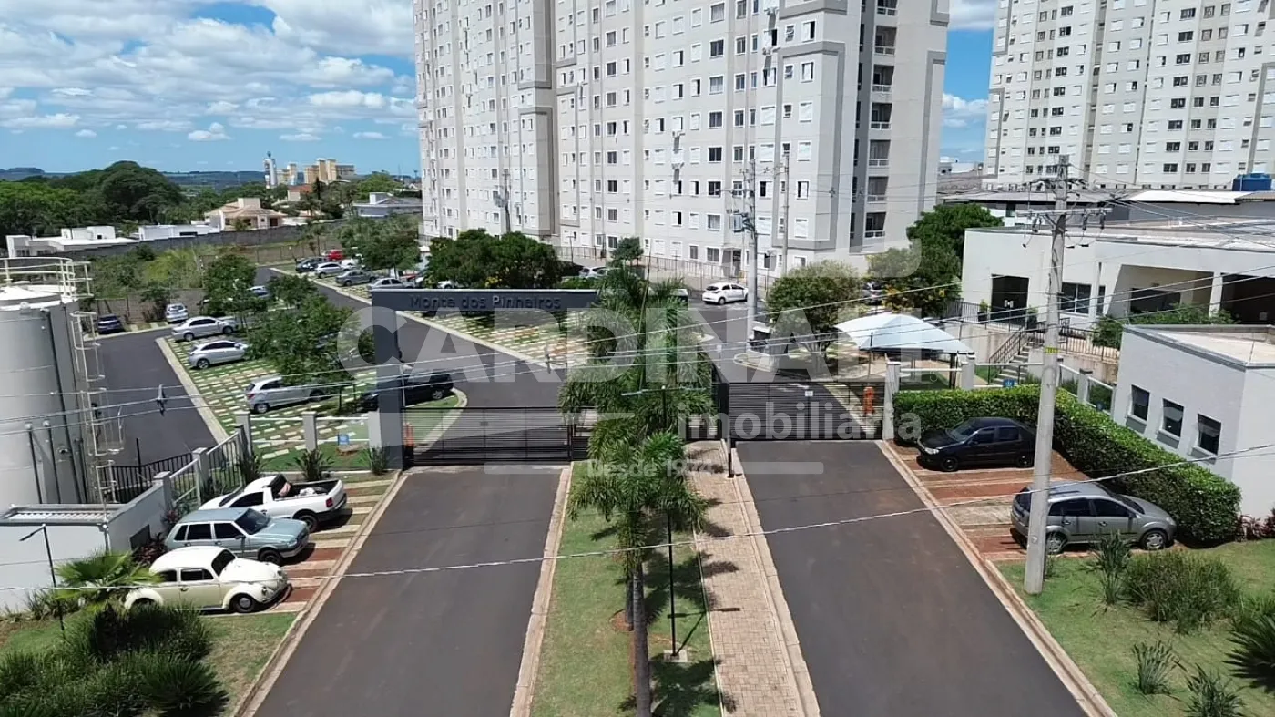 Apartamento / Padrão em São Carlos 