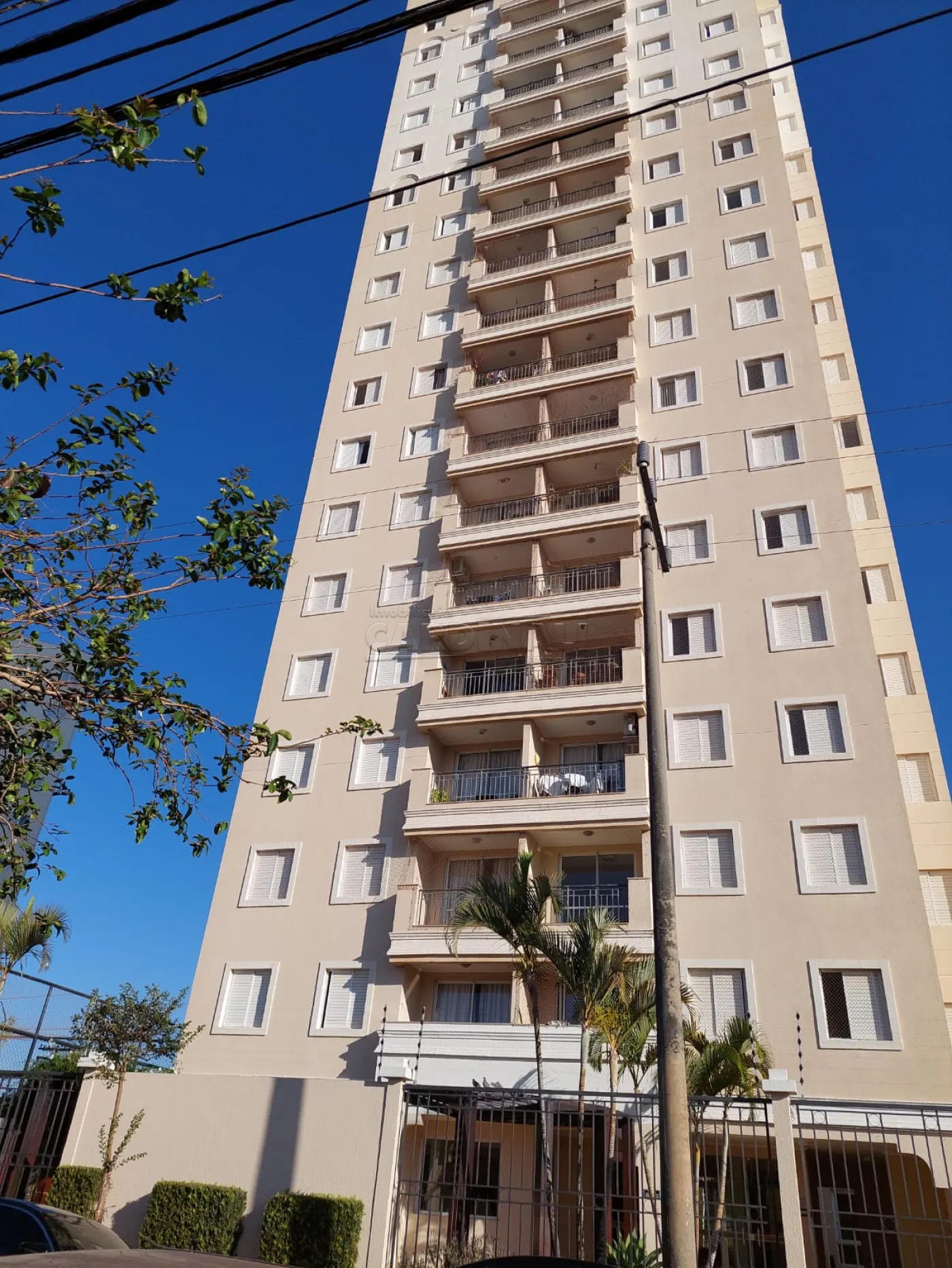 Apartamento / Padrão em São Carlos 