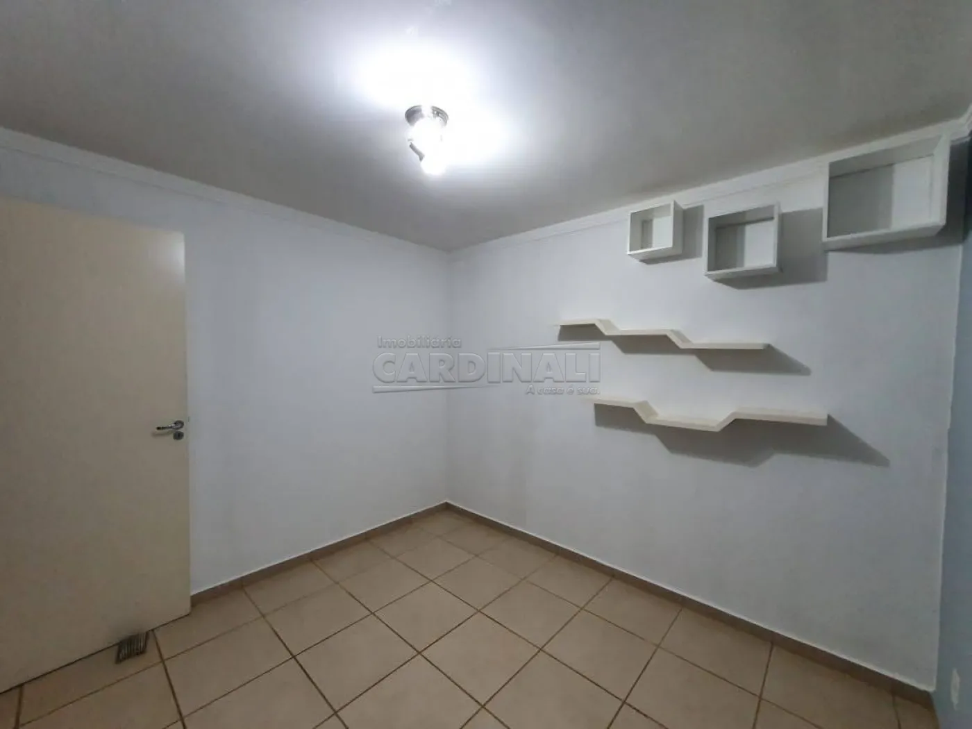 Apartamento / Padrão em São Carlos 