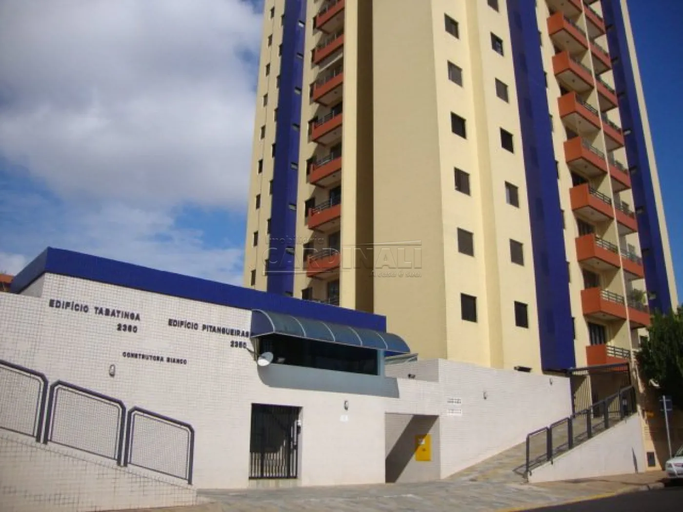 Apartamento / Padrão em São Carlos 