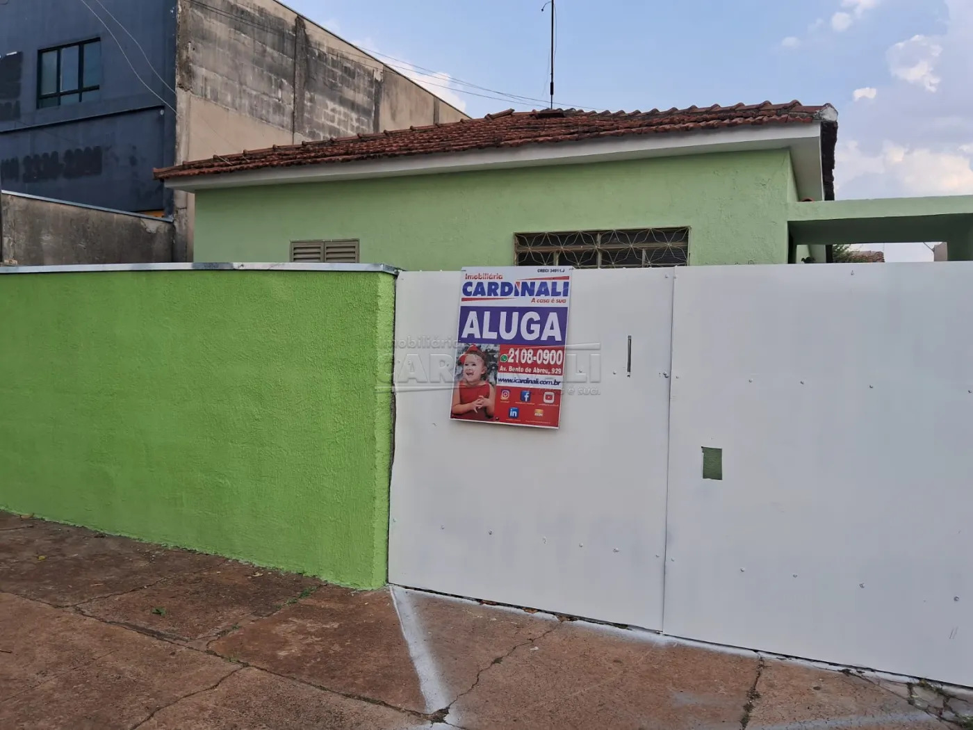 Casa / Padrão em Araraquara Alugar por R$1.337,00