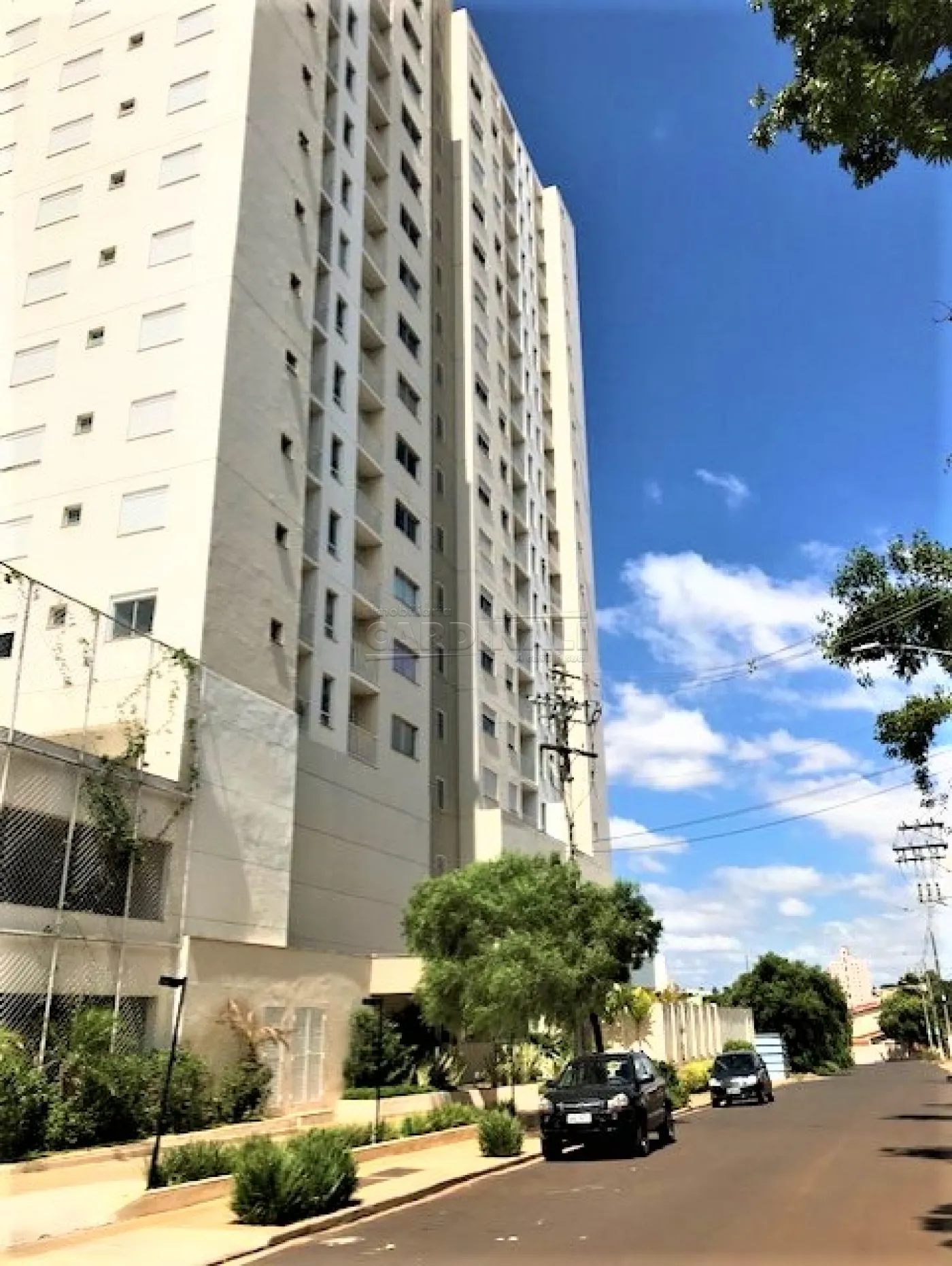 Apartamento / Padrão em São Carlos 