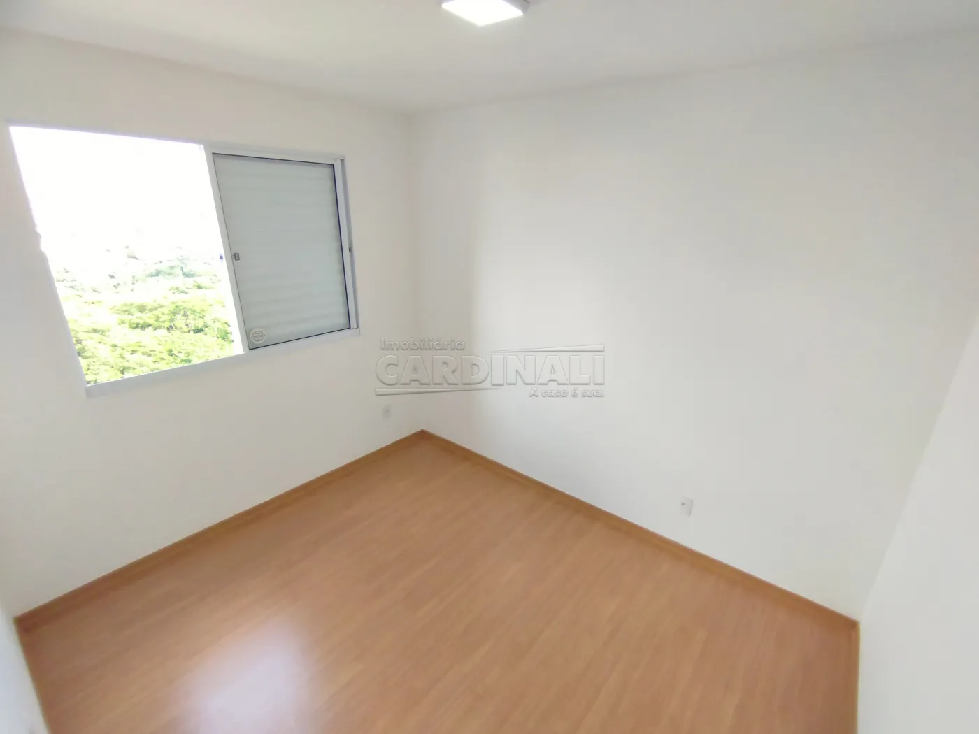 dorm 01 Alugar Apartamento / Padrão em São Carlos R$ 1.550,00 - Foto 6