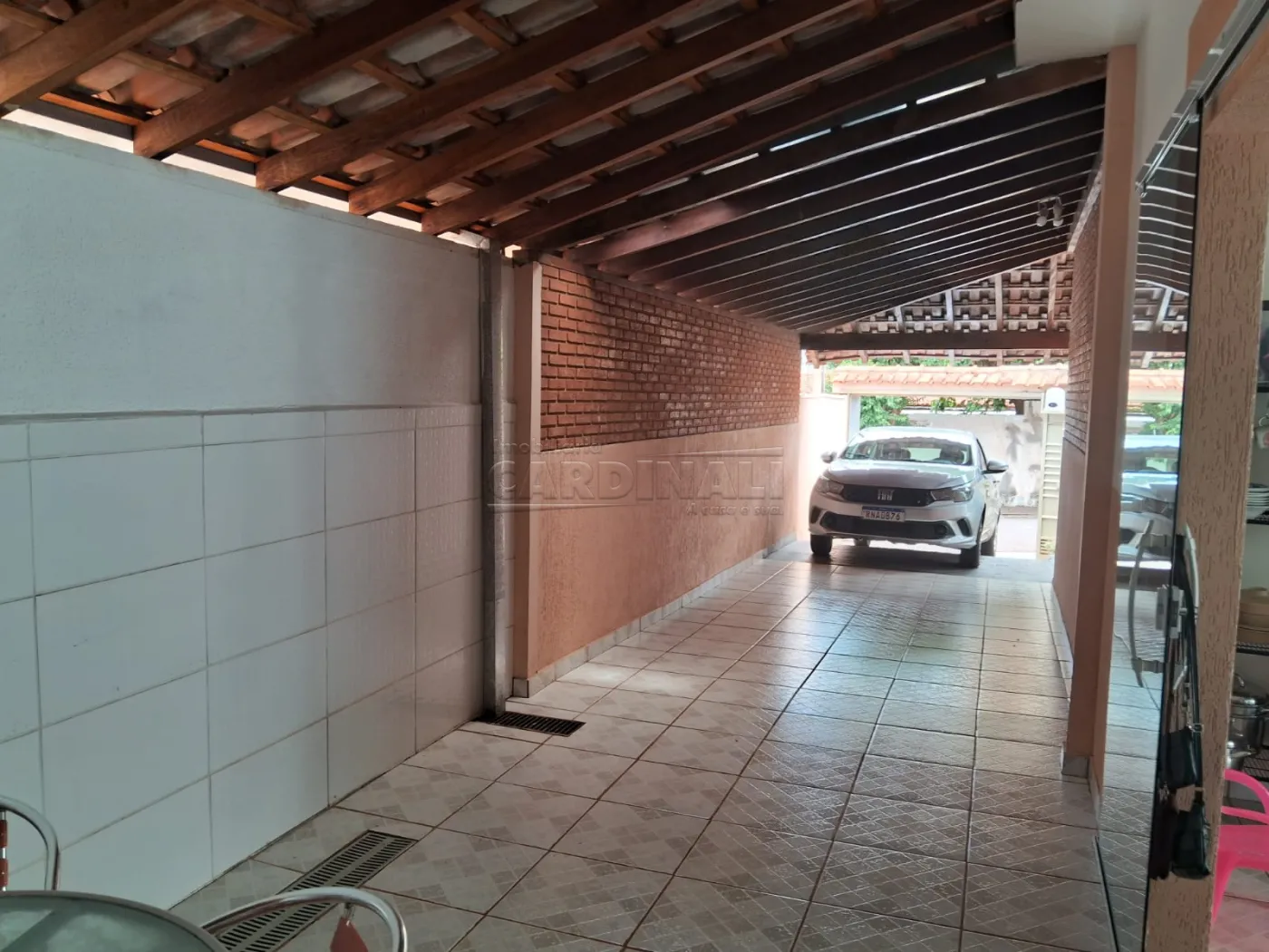 Comprar Casa / Padrão em Araraquara R$ 500.000,00 - Foto 2