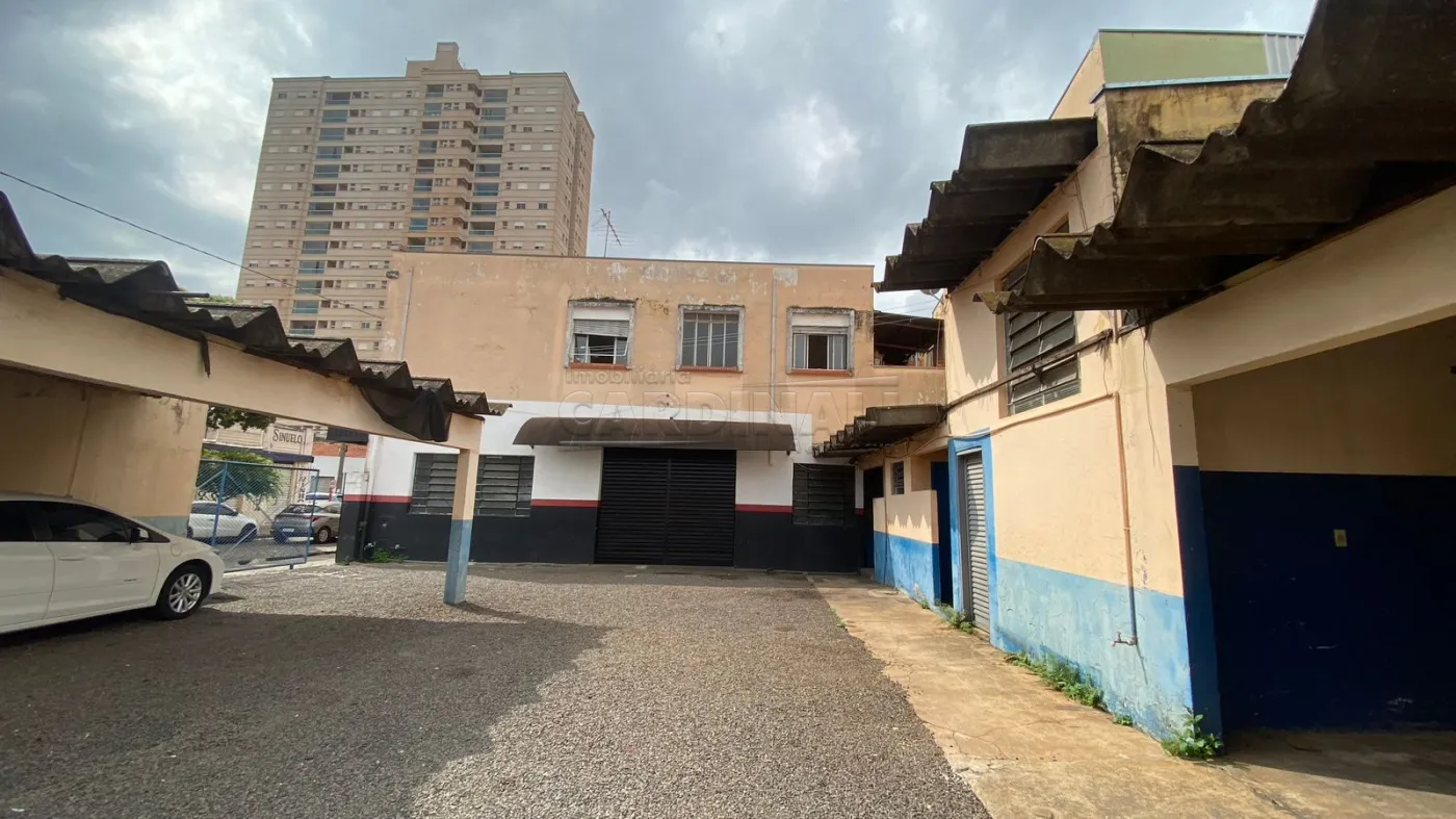 Comercial / Salão em Araraquara Alugar por R$30.000,00