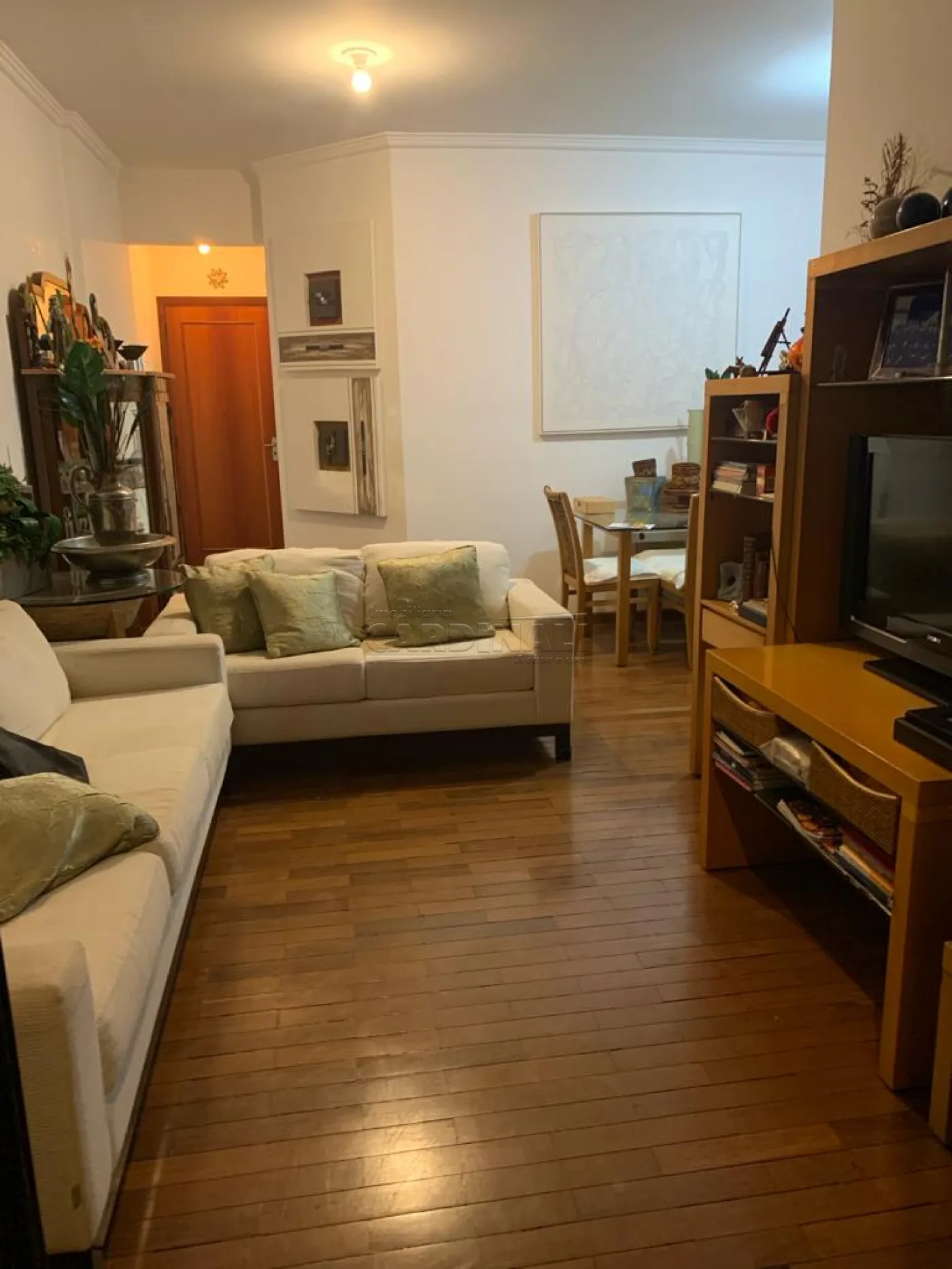 Apartamento / Padrão em São Carlos 